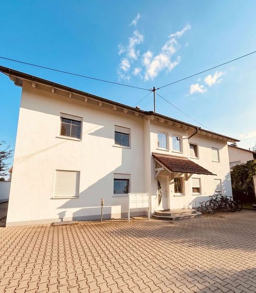 STILVOLLE 1,5-ZIMMER-MAISONETTEWOHNUNG MIT EBK U. BALKON IN RUHIGER LAGE IN GUNDELFINGEN A. D. DONAU